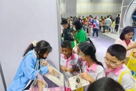 STKC ออกบูธจัดแสดงชิ้นงานชุด ตารางธาตุ ในรูปแบบ AR card สร้า ... Image 119